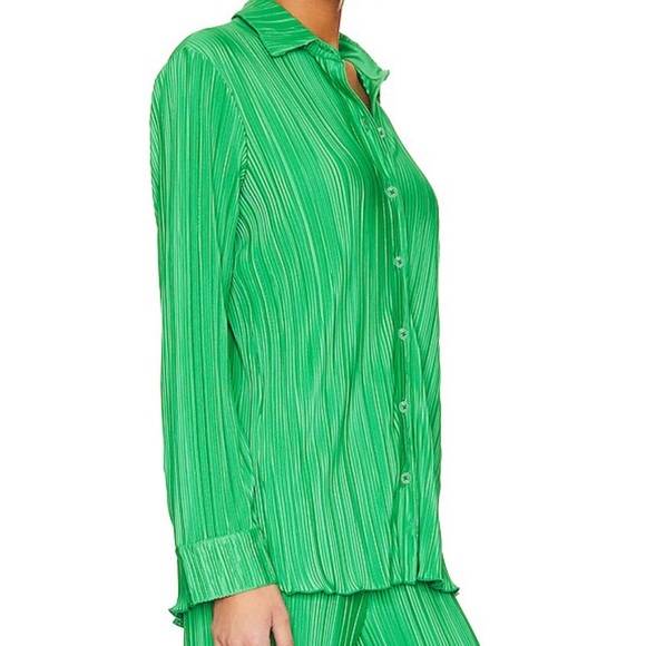 L Space matching set! Size M - Like new! - Picture 3 of 13